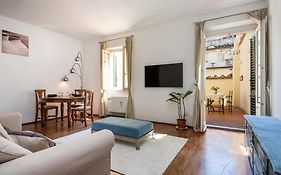 Heart Of Florence Luxury Apartment With Terrace